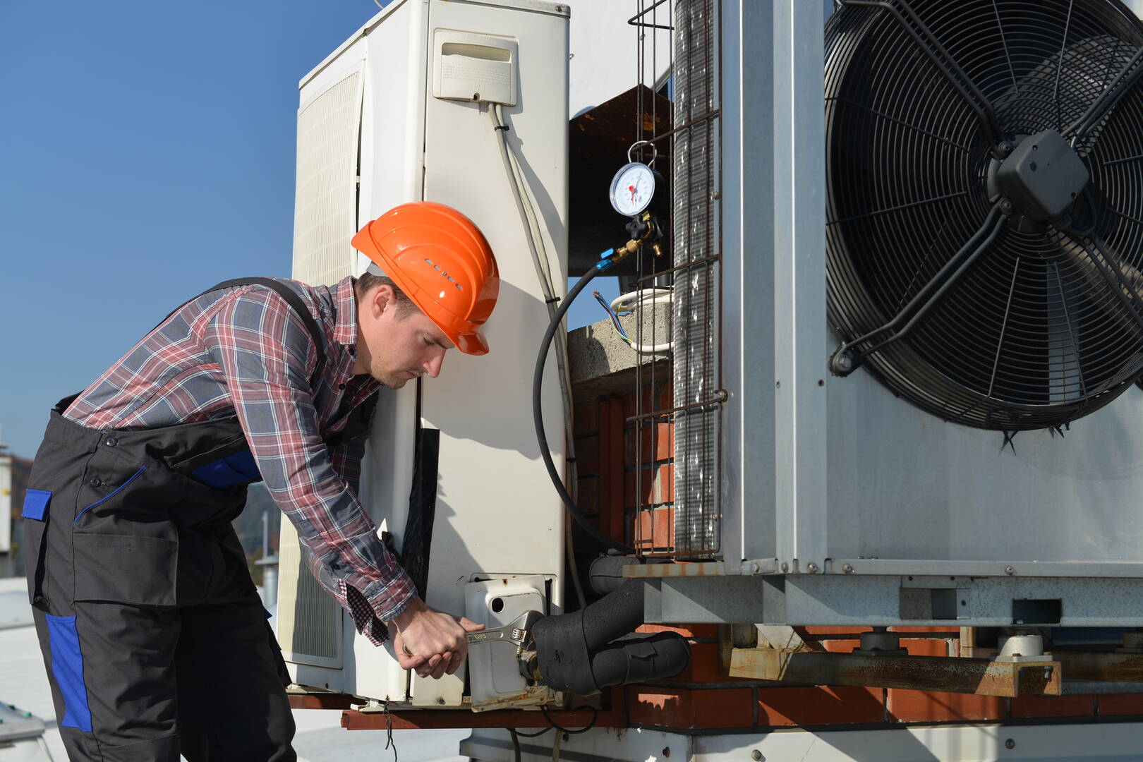 David Moss Air Conditioning logo