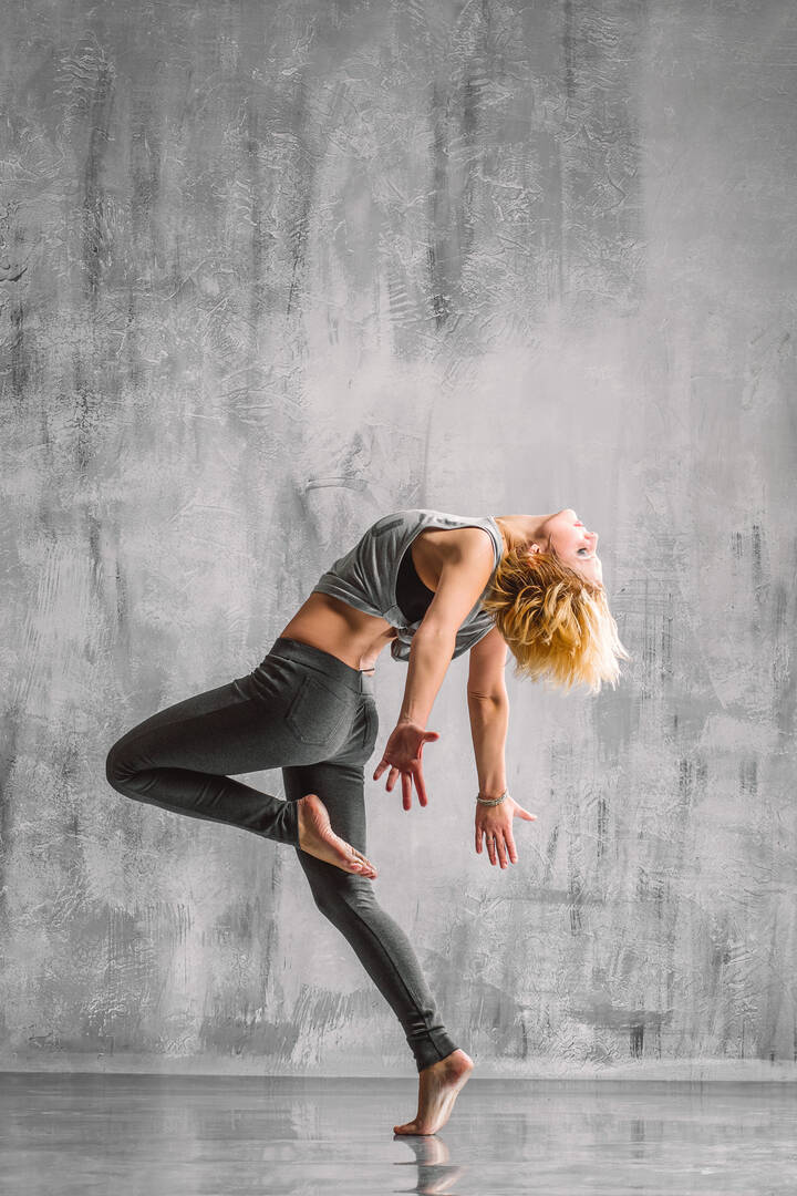 Elite Dance and Performing Arts Center logo