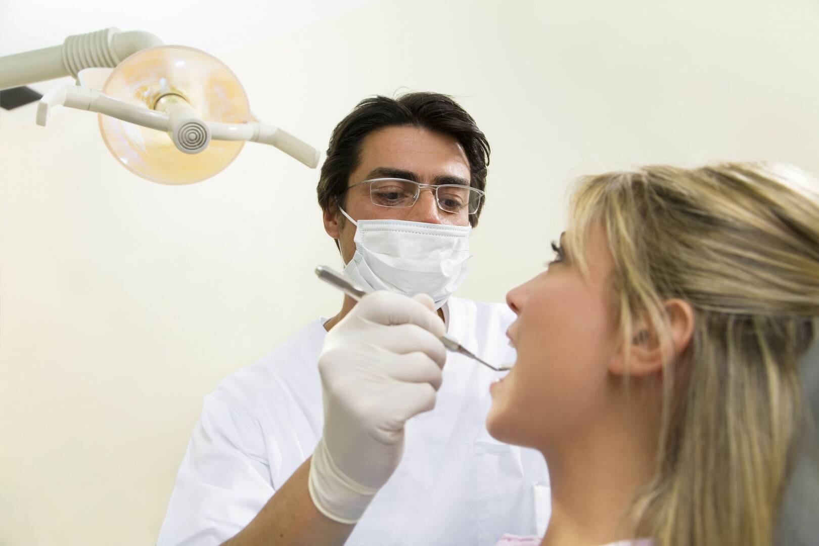 Achury Dental logo